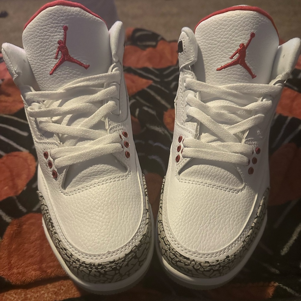 Jordan 3’s “white cement” size 11